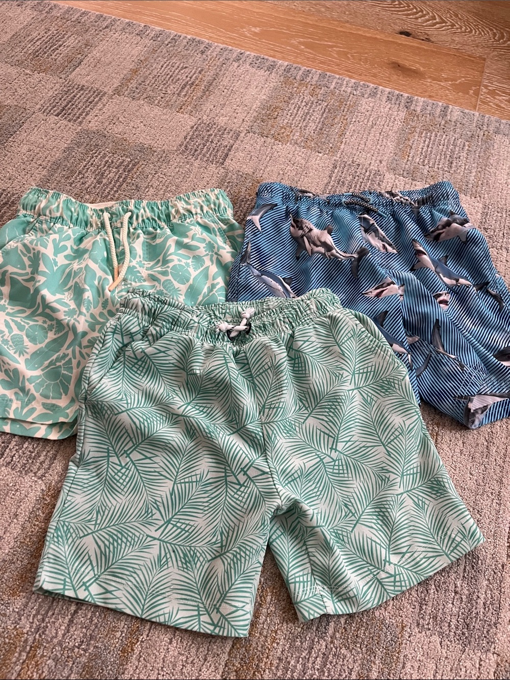 Lot of 3 boys S 6/7 swim trunks shorts cat Jack vineyard vines shark